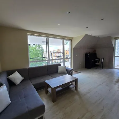 Art & Keys Apartment